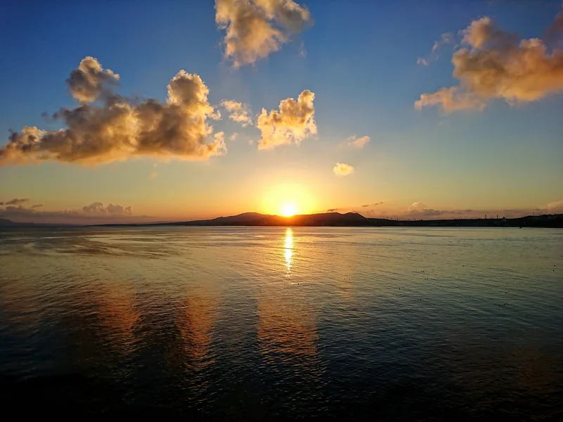 傍晚時分的真榮田岬海景