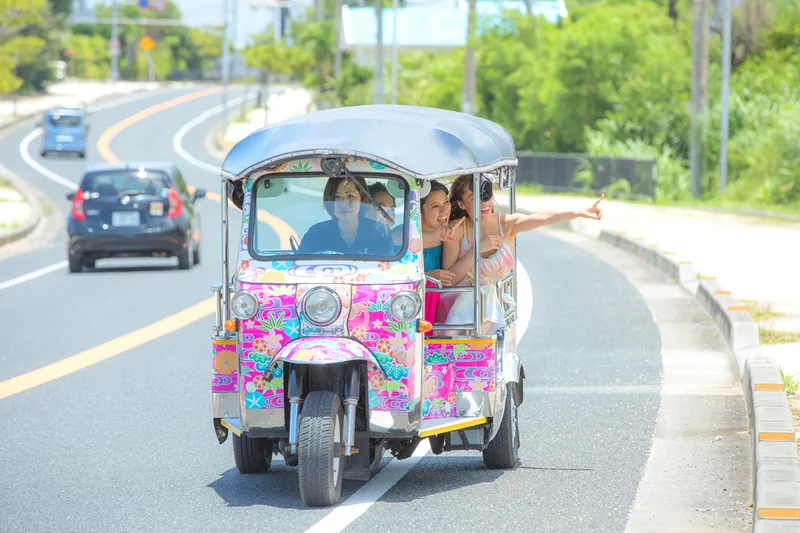 真榮田岬停車場與周邊景色